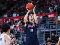 星空体育-江苏男篮实力不俗，成功逆转河南队
