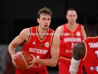 星空体育-德国篮球明星前往国外交流学习