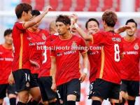 星空体育-柏太阳神队在比赛中展示强大实力，引人注目