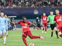 星空体育-冲击前四：泰山客场挑战建业，实力对决