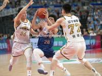 星空体育-俄罗斯篮球赛事吸引大批球迷观看