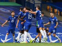 星空体育-切尔西轻松击败狼队，秋风扫落叶