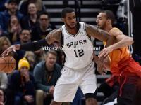 星空体育-马刺队大胜爵士队，全队发挥出色