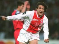 星空体育-阿贾克斯东山再起，登上欧洲巅峰