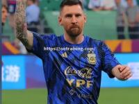 星空体育-梅西被誉为最佳球员，备受瞩目