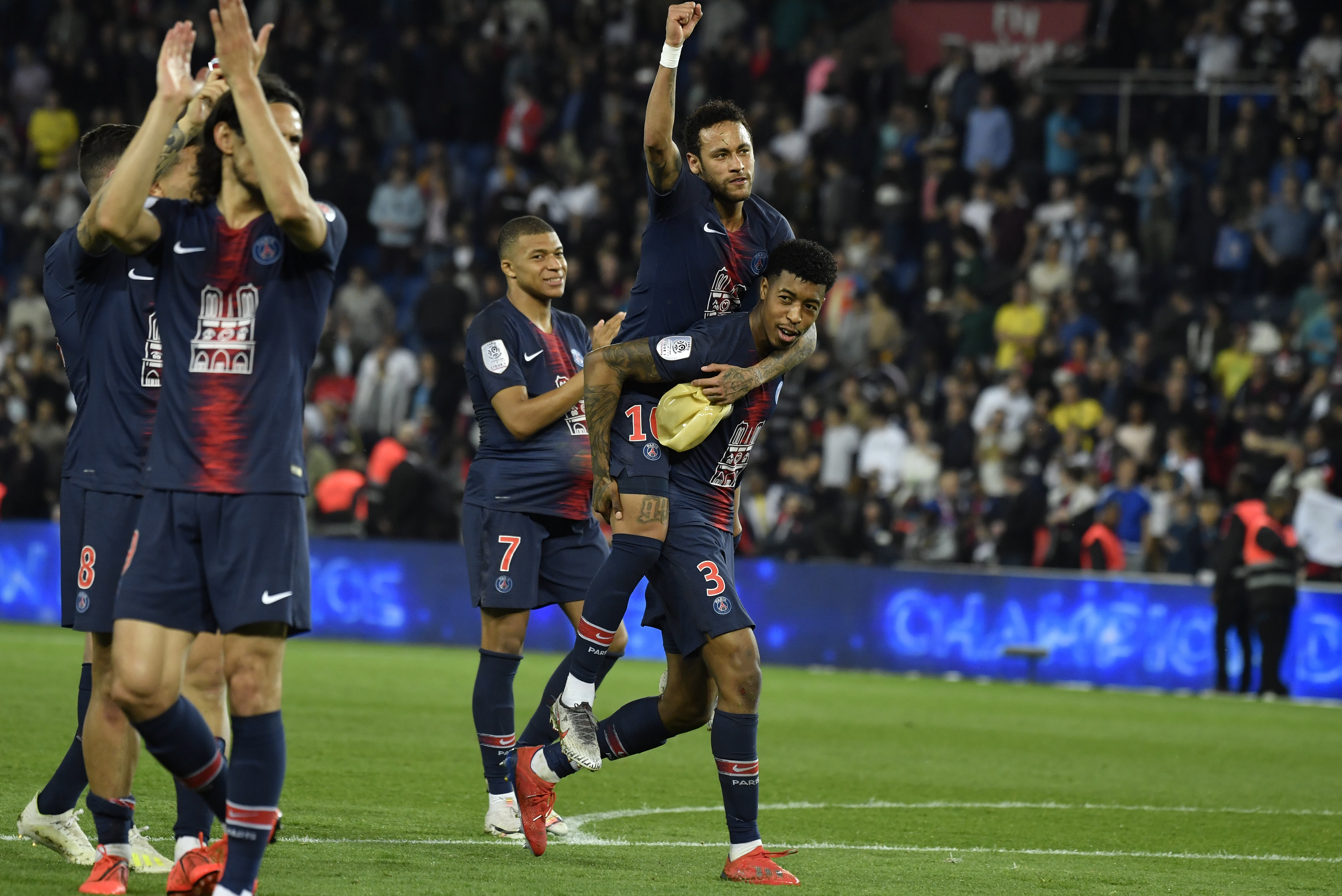 巴黎圣日耳曼历经艰难险胜,成功晋级欧冠决赛! 巴黎圣日耳曼历经艰难险胜,成功晋级欧冠决赛!