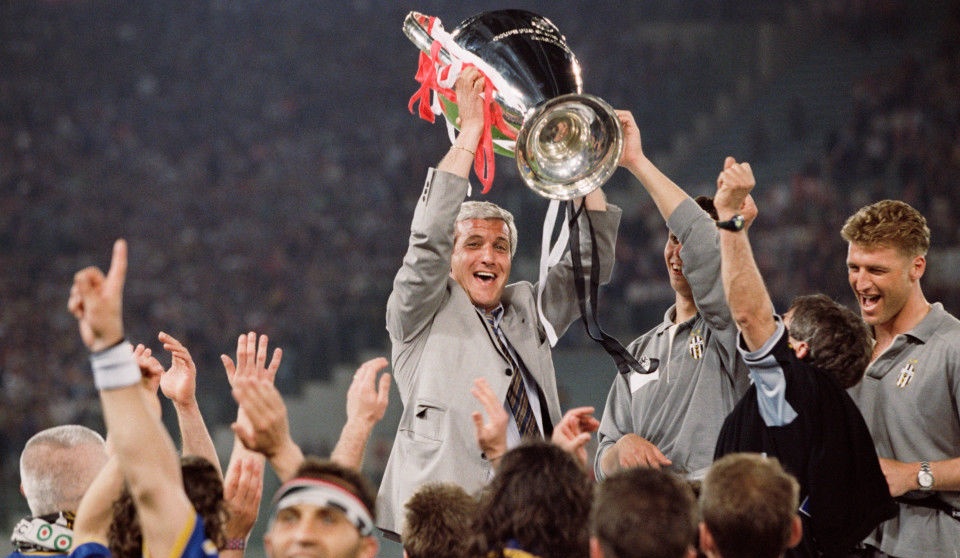 尤文图斯艰难晋级欧冠16强