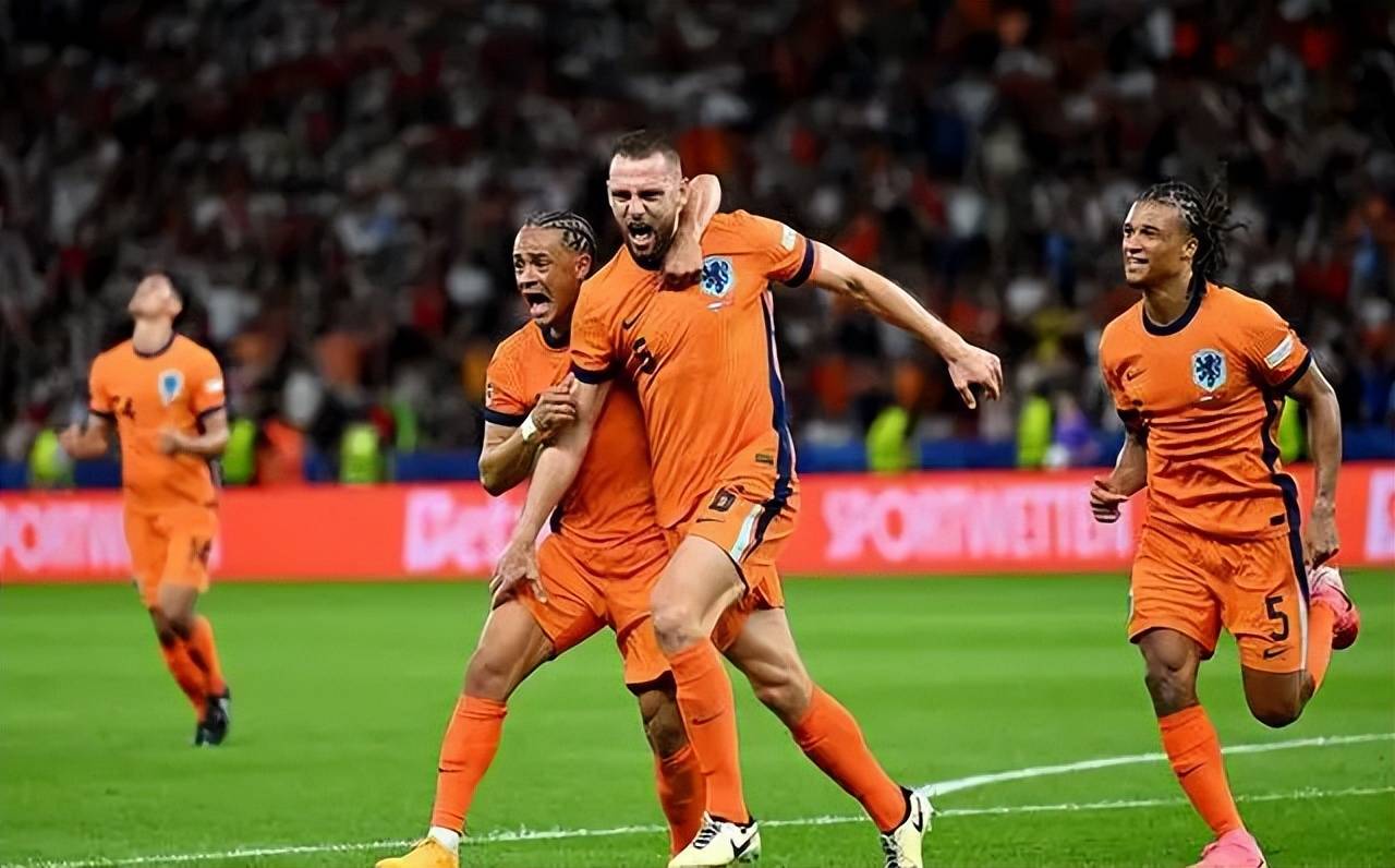 英格兰队士气高涨,晋级四强 英格兰队士气高涨,晋级四强