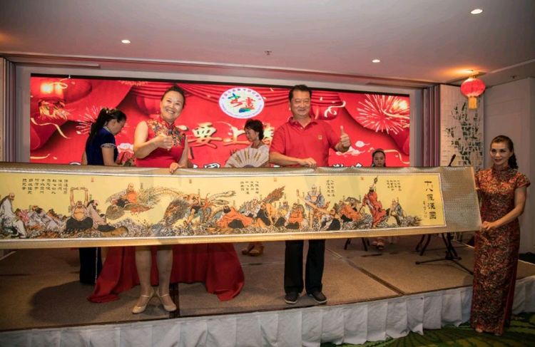 队伍奋力拼搏精湛技艺令人叹为观止