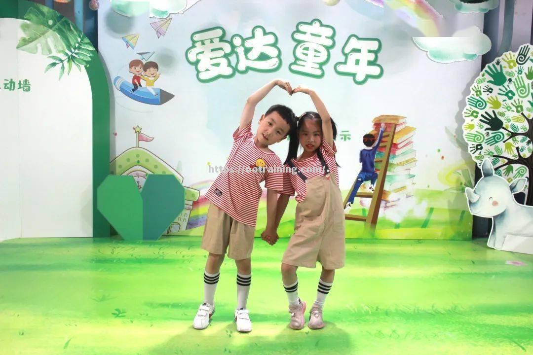 米林科维奇联手慈善机构为儿童举办国际象棋比赛，用智慧点亮未来