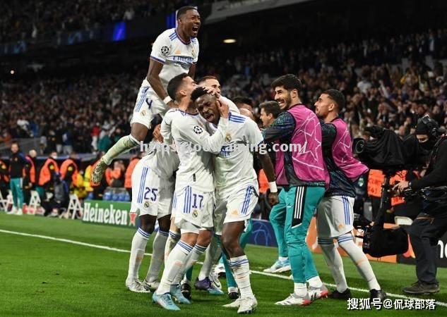 曼城主场大胜,目前积分傲视群雄 曼城主场大胜,目前积分傲视群雄