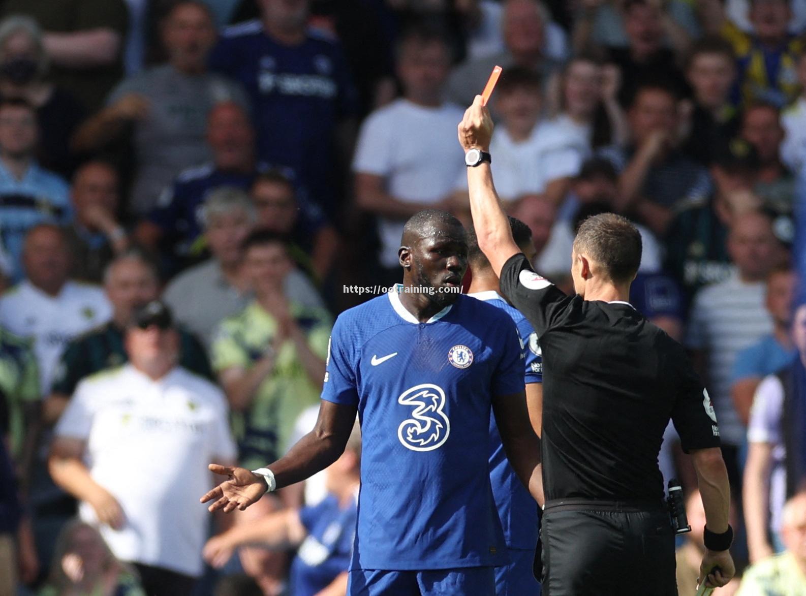 切尔西主场艰难取胜，保住领先