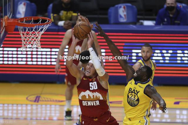 勇士轻取魔术，史密斯26分全队最高得分