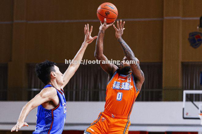 福建男篮客场战胜浙江队，擒获宝贵三分