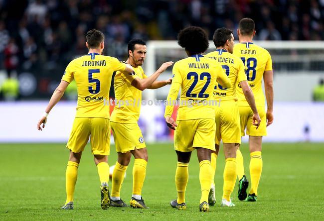 法兰克福迅速取胜！争夺前四位置