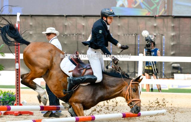 火爆比赛场面，精彩瞬间一一呈现