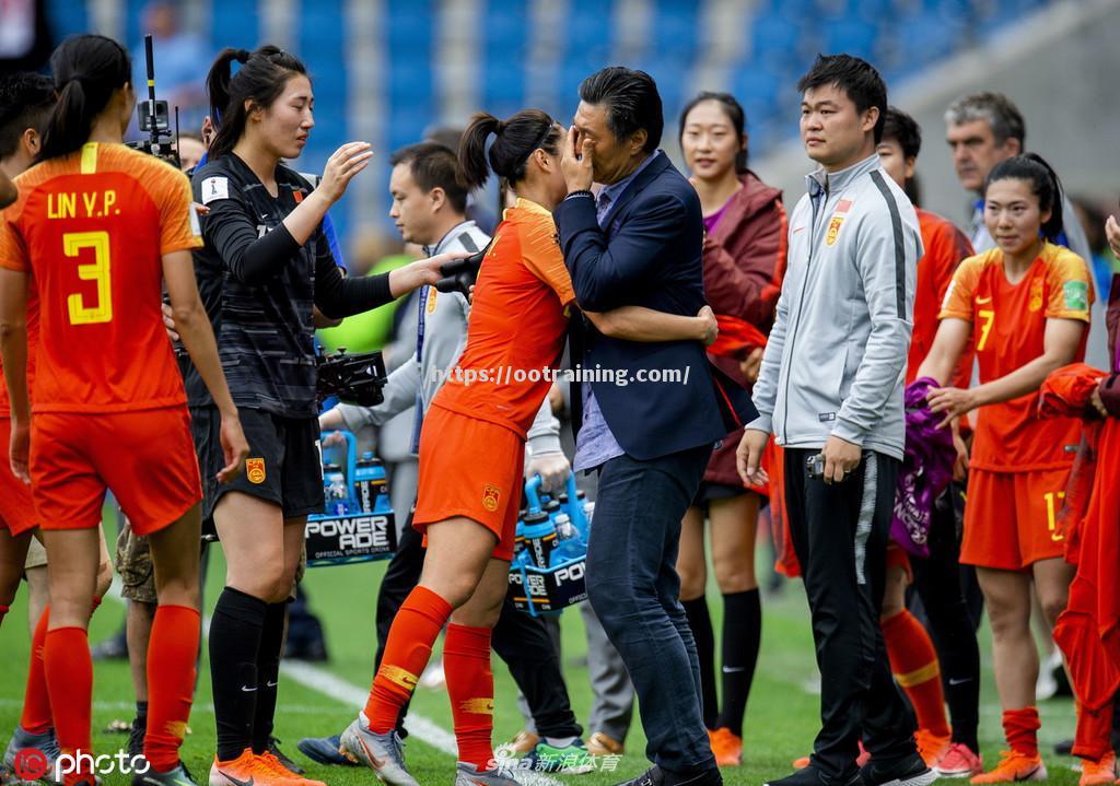 韩国队在女足赛事中遭遇困境,不敌泰国队 韩国队在女足赛事中遭遇困境,不敌泰国队