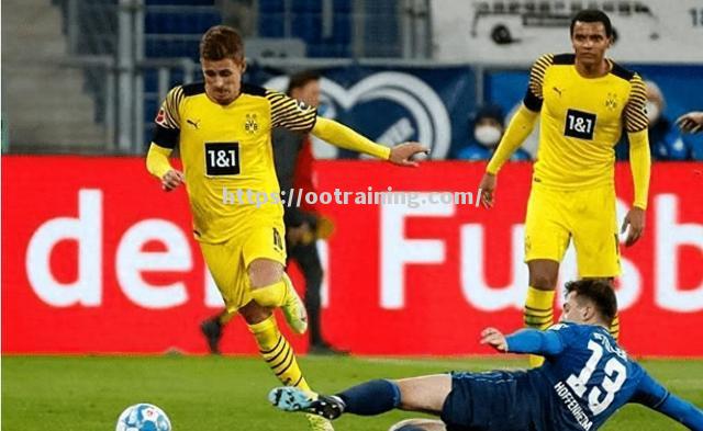 小组赛阶段结束，一支球队晋级淘汰赛