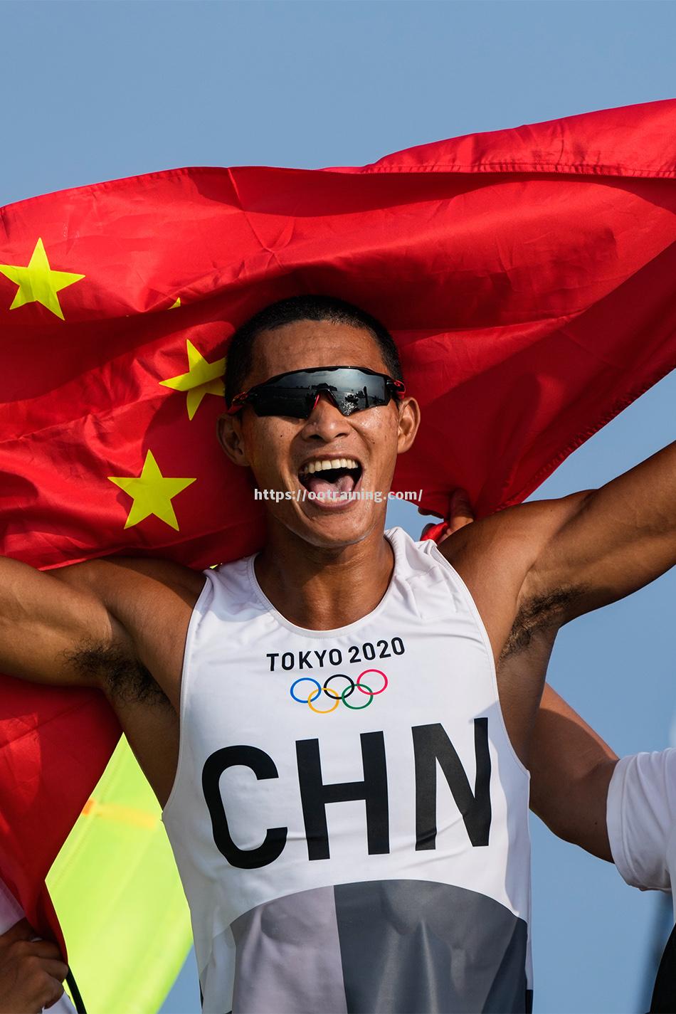 加拿大帆船选手勇夺奖牌