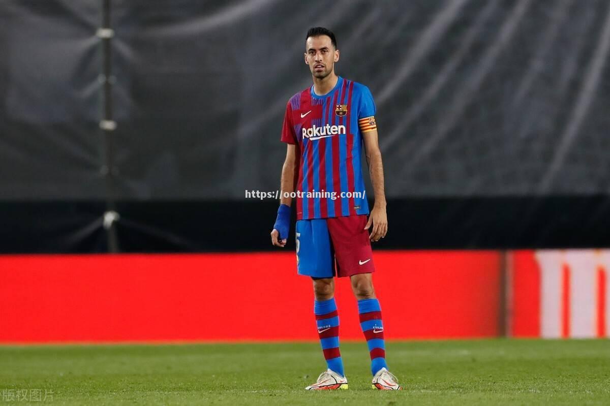 瓦伦西亚后卫蓬特离队后,球队防线暴露问题 瓦伦西亚后卫蓬特离队后,球队防线暴露问题