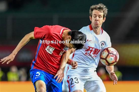 建业主场被卓尔逆转，三连败危机四伏