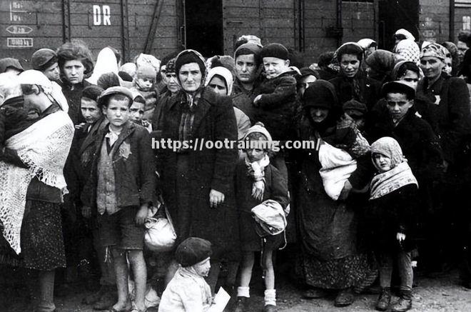 维尔纽斯一战屠杀周围没有人还在跺烈