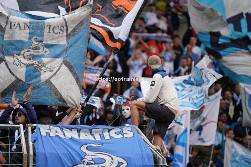 亚眠豪取胜利，双双晋级