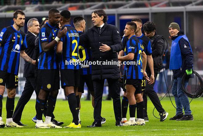 罗马队换帅效果显著,积分榜上升 罗马队换帅效果显著,积分榜上升