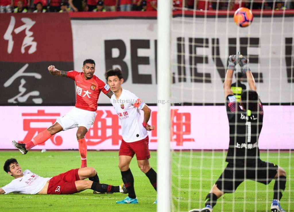 广州恒大迎来两连胜，晋级依然带着不确定性