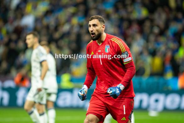 法国巴黎圣日耳曼俱乐部签下意大利中场球员 法国巴黎圣日耳曼俱乐部签下意大利中场球员