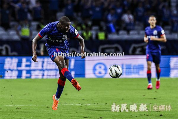 塞维利亚成功签下新援，实力大增