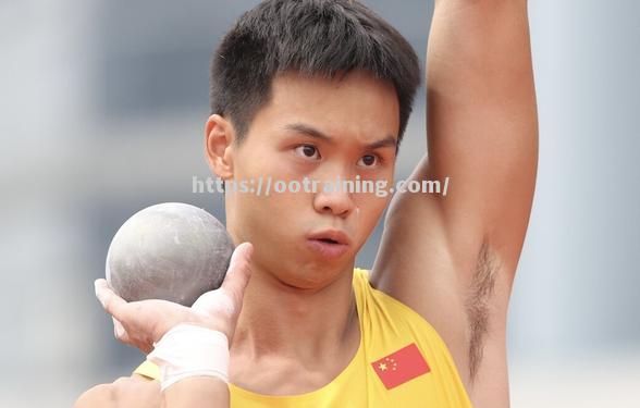 最强金牌选手展现出强大的竞技实力