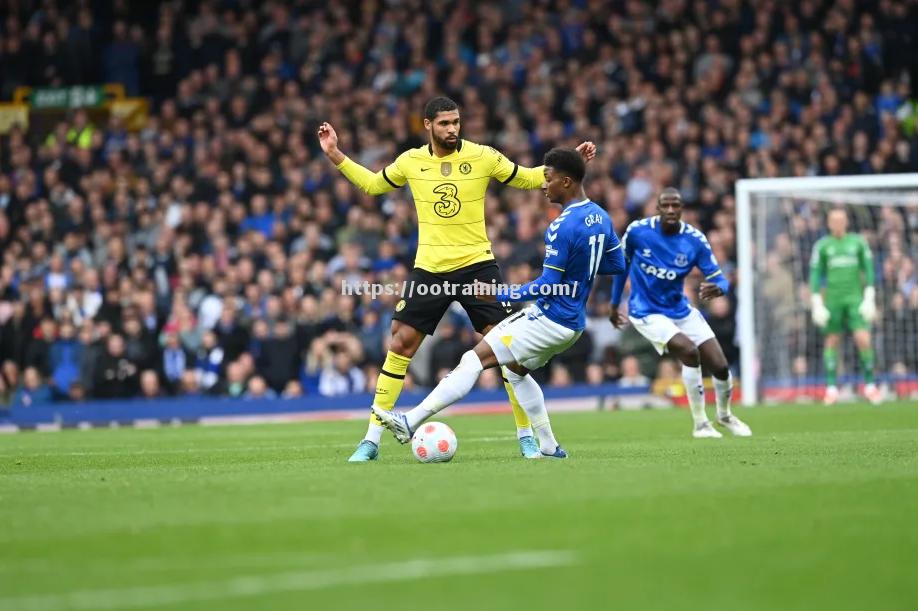 切尔西客场失利，埃弗顿爆冷获胜