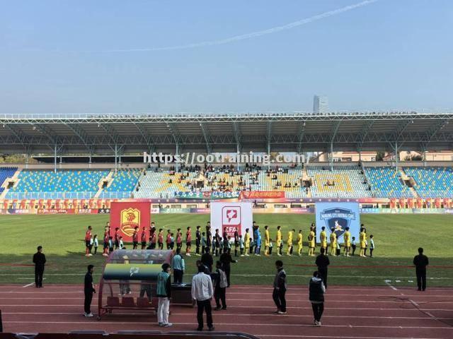 重庆队主场失利,陷入保级漩涡 重庆队主场失利,陷入保级漩涡