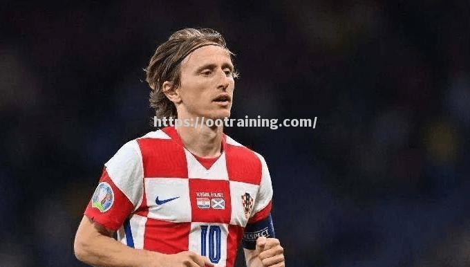 卢森堡客场逼平波黑，表现出色