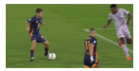 拉齐奥在关键时刻失球,输掉比赛 拉齐奥在关键时刻失球,输掉比赛