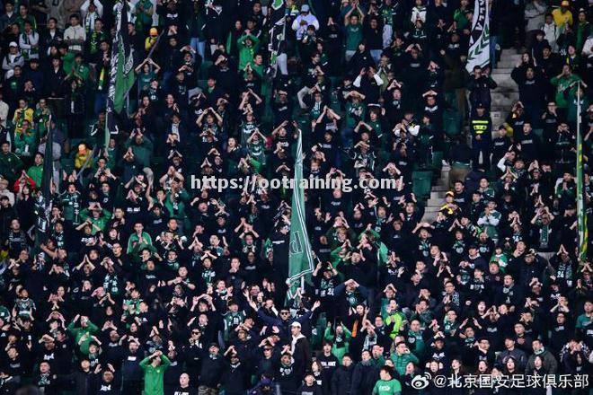 北京中赫国安在广州恒大主场逼平对手 北京中赫国安在广州恒大主场逼平对手