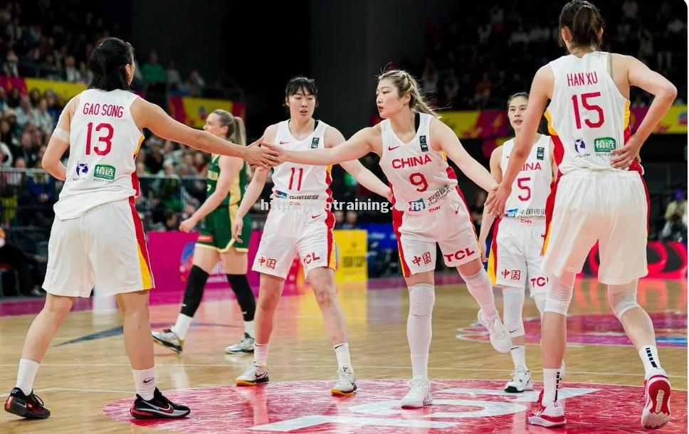 排球赛场女队强势夺冠,实力雄厚令人惊叹 排球赛场女队强势夺冠,实力雄厚令人惊叹