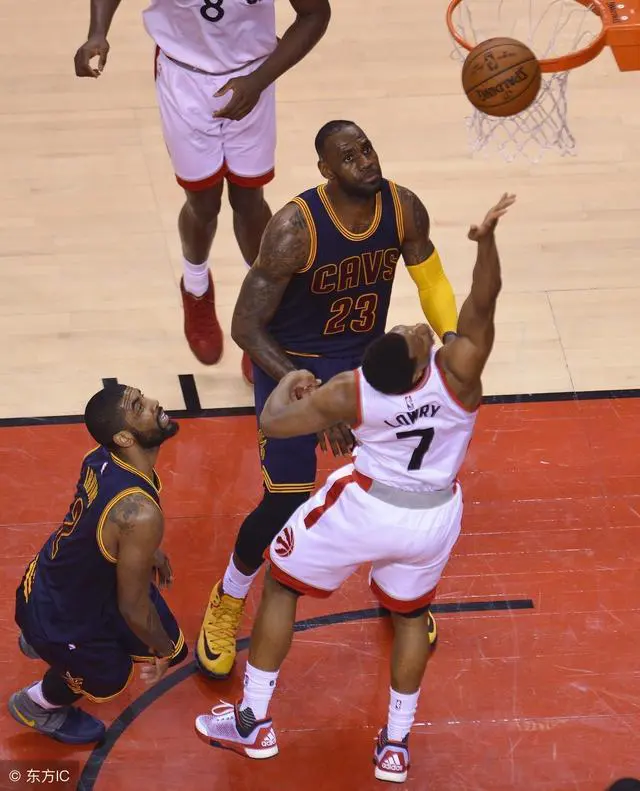 瓦伦西亚主场不敌赫塔费,遭遇两连败状态低迷 瓦伦西亚主场不敌赫塔费,遭遇两连败状态低迷