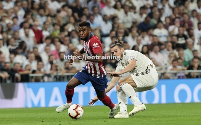 场上转会市场火爆，球员转会风波