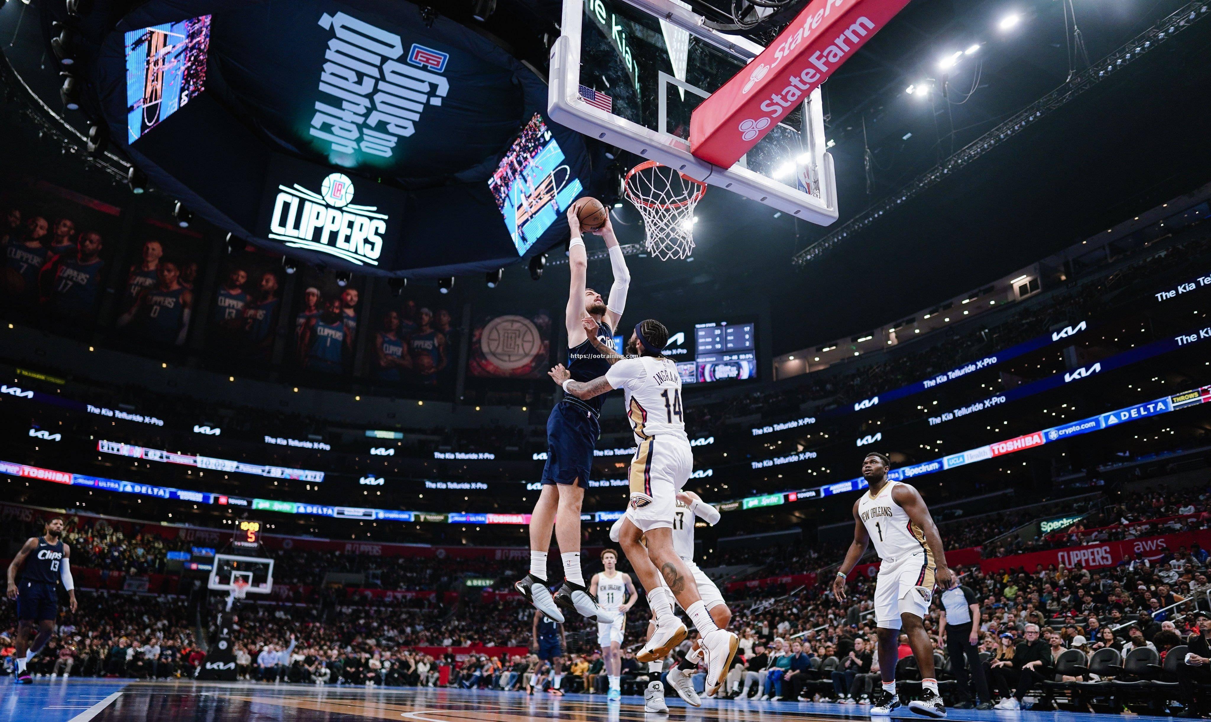 火箭在客场击败小牛，取得系列赛优势