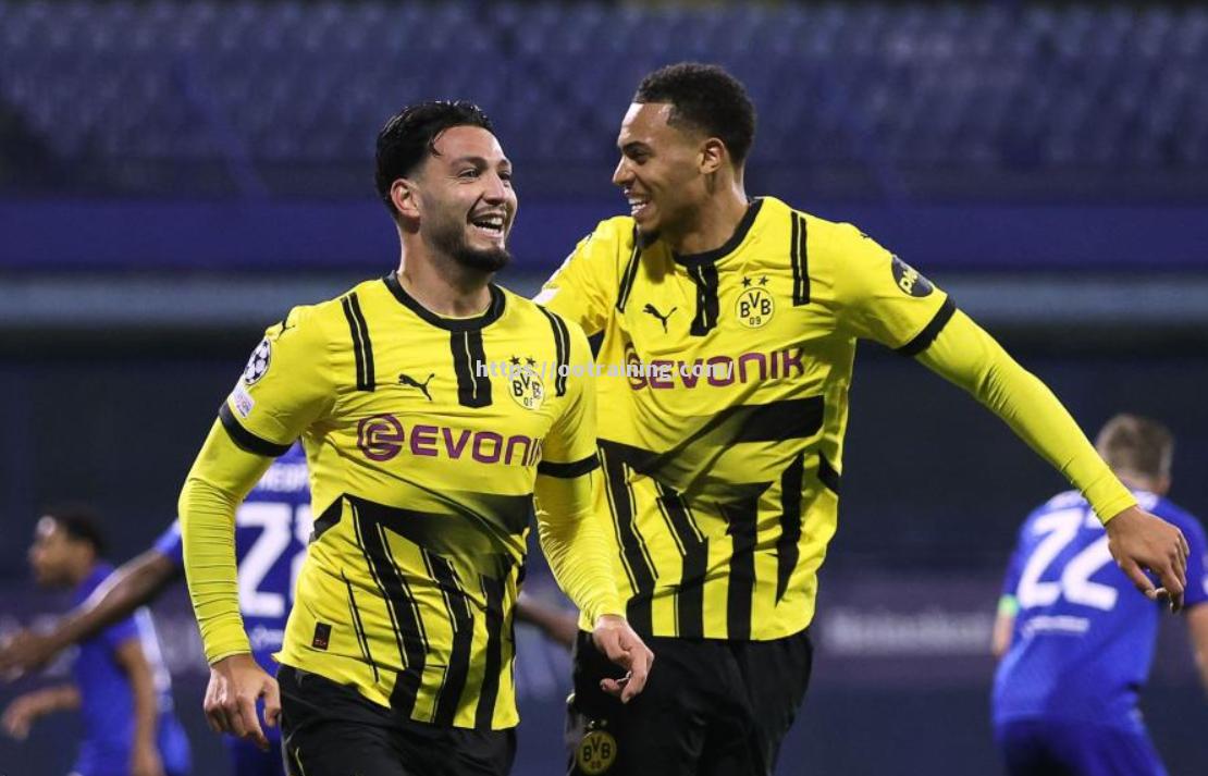 利物浦客场-大胜尤文图斯,领先小组 利物浦客场-大胜尤文图斯,领先小组