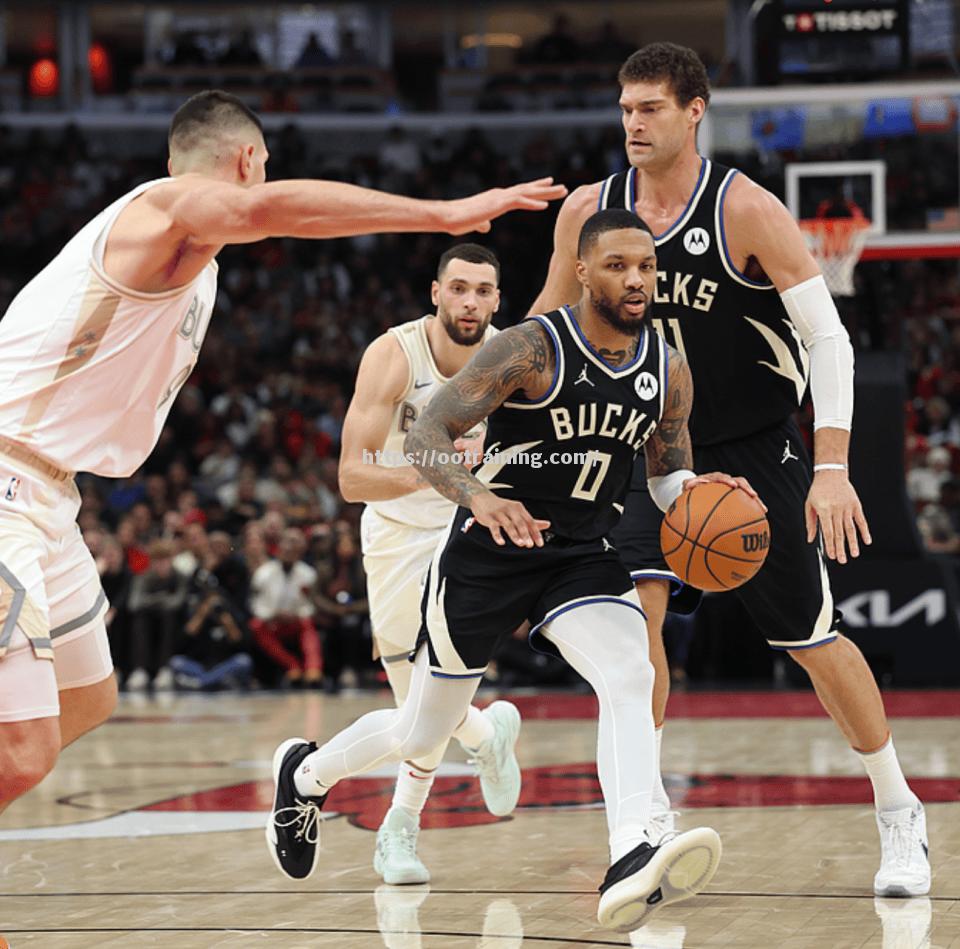 雄鹿擒公牛，米德尔顿分砍倒对手