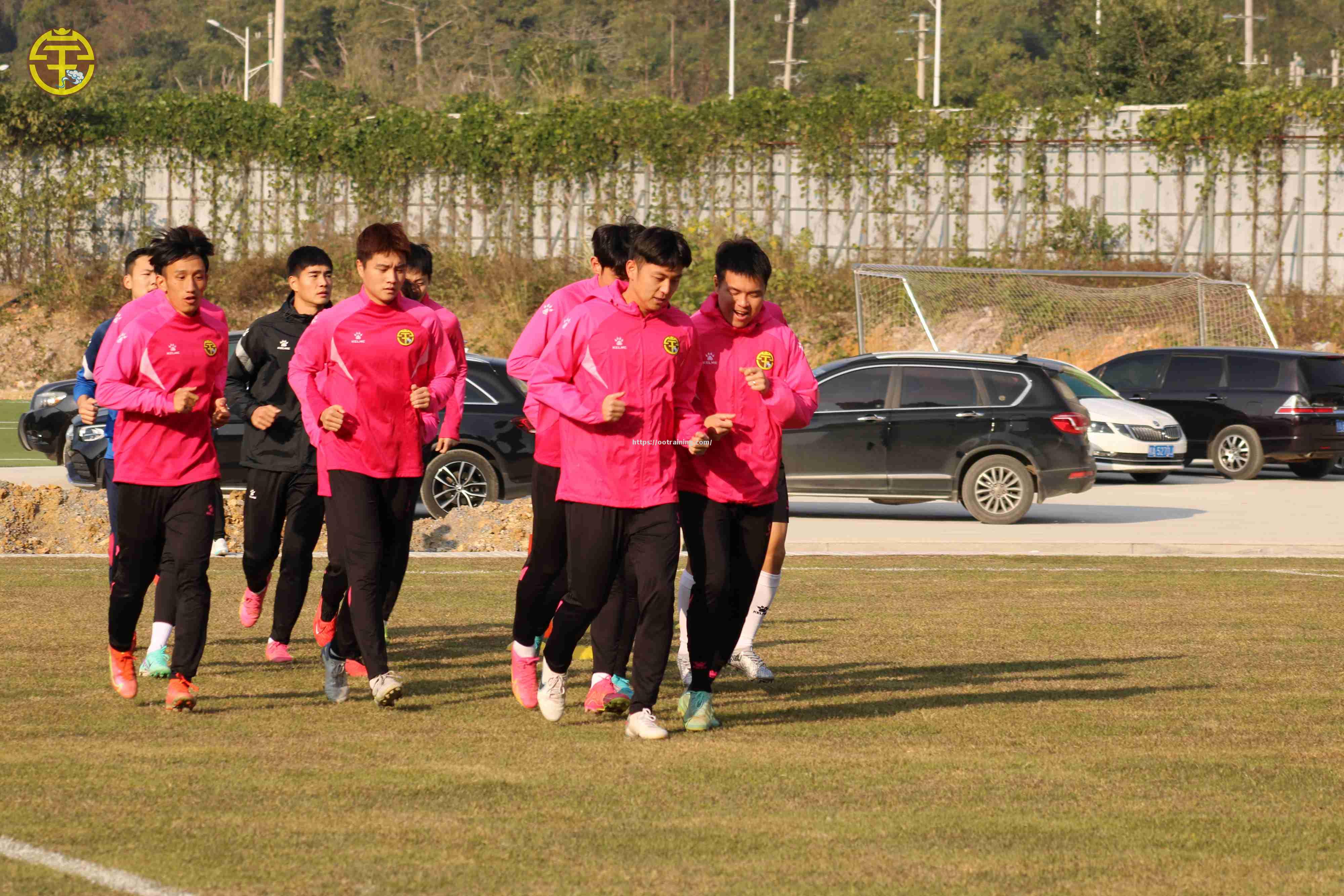 体育赛事报道热度持续升温,各地球迷热情参与 体育赛事报道热度持续升温,各地球迷热情参与