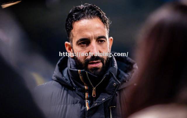 曼联惨败,球员遭遇激烈争议 曼联惨败,球员遭遇激烈争议