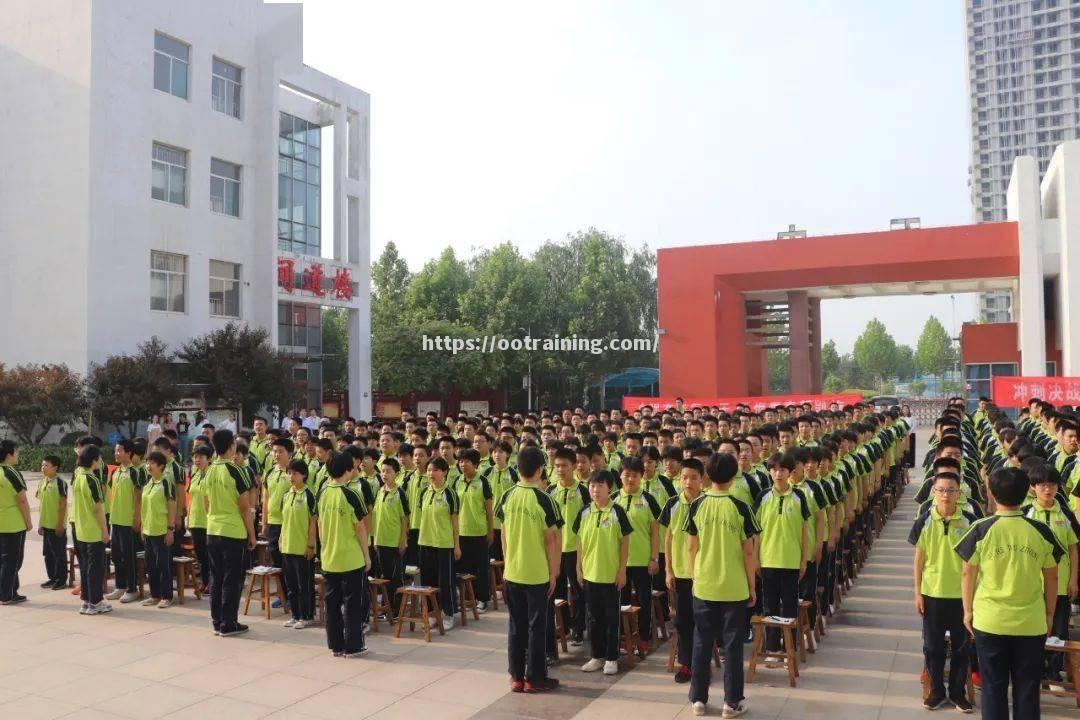 铁血拼搏！球队誓夺冠军桂冠