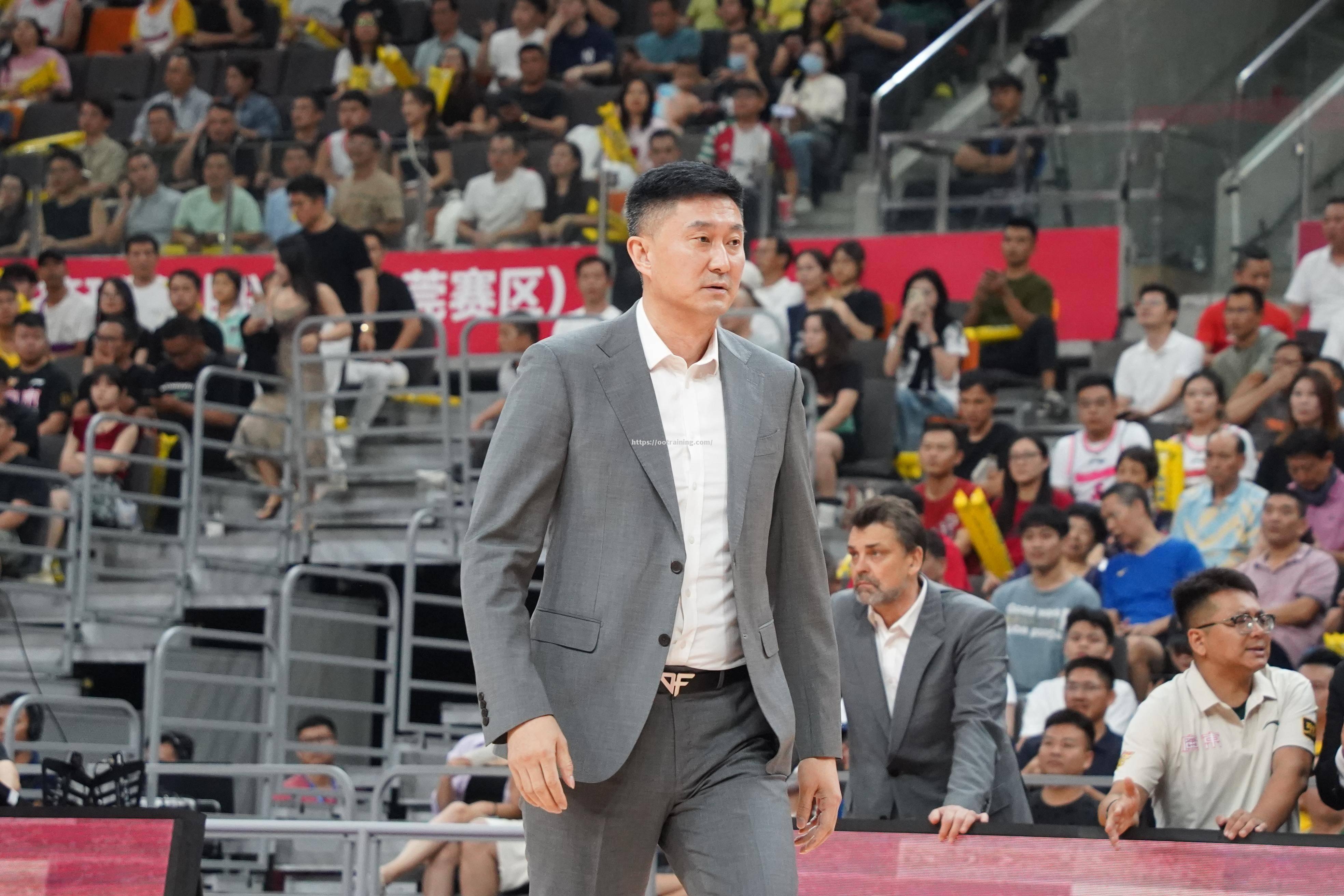 广东队客场击败浙江,保持不败纪录 广东队客场击败浙江,保持不败纪录