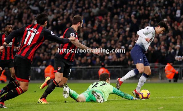 阿联酋主场作战不利,憾负东南亚劲旅 阿联酋主场作战不利,憾负东南亚劲旅