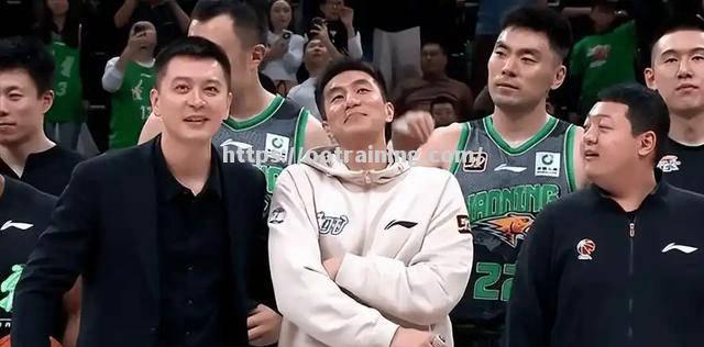 巴黎圣日耳曼助教表态支持球队主帅永不放弃 巴黎圣日耳曼助教表态支持球队主帅永不放弃