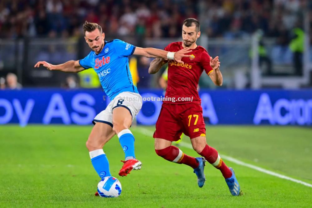 那不勒斯召开新闻发布会,宣布重大决定 那不勒斯召开新闻发布会,宣布重大决定